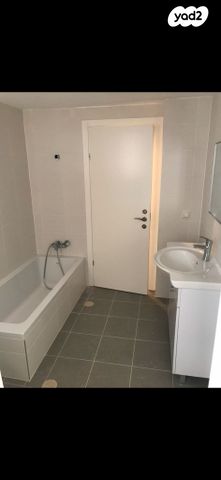 דירה, נעמי שמר 22, נווה זמר, רעננה