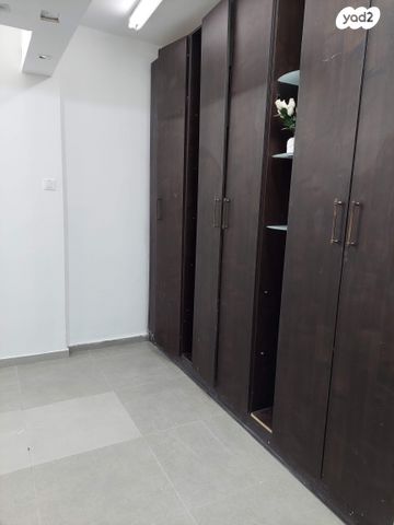 דירה, א.ד. גורדון 11, הפועל המזרחי ג', שיכון ג', בני ברק