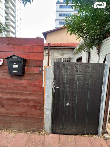 נווה יהושע 18