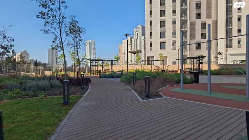 אמנון ליפקין שחק 6