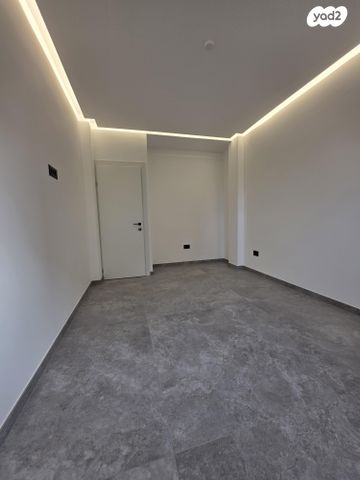 דירה, סוקולוב 55, גולן, רמת השרון