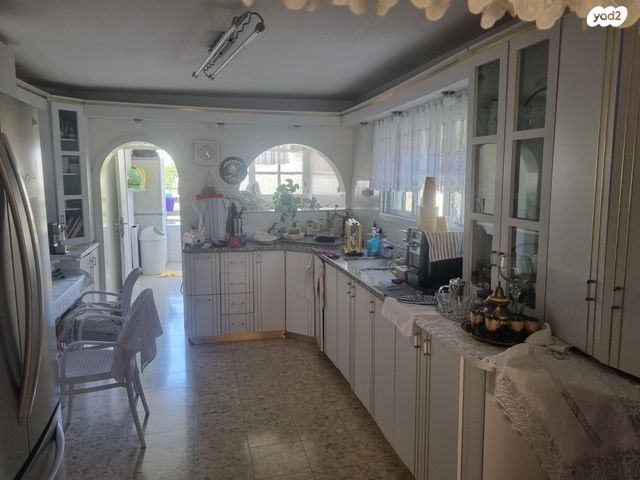 דירה, דוד המלך 5, האצטדיון, טבריה