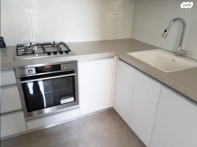 דירה, גלין 4, מחנה יהודה, פתח תקווה