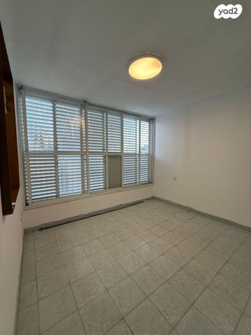 דירה, שפרינצק 11, רסקו א', חולון