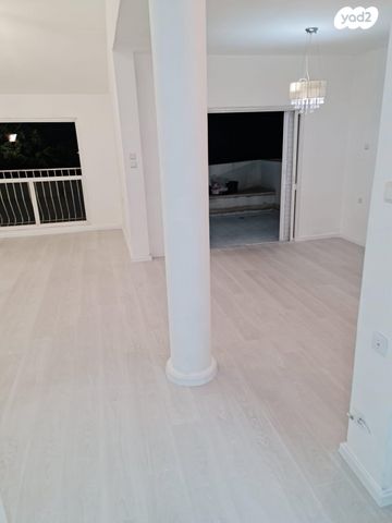 דופלקס, דובדבן 12, לוד הצעירה, לוד