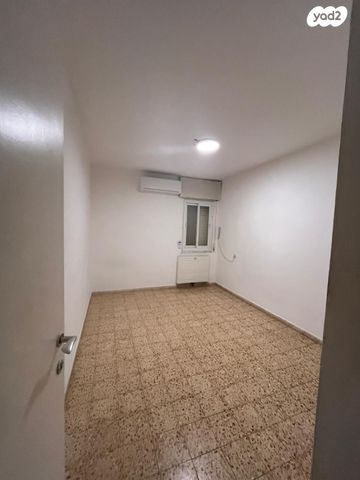 דירה, הגפן 226, גילה, ירושלים