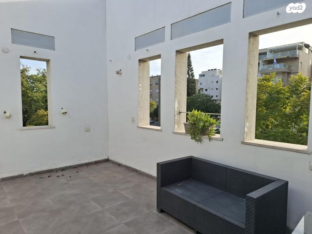 יחידת דיור, שדרות ירושלים 22, מרכז העיר, סביניה, הוותיקה, קרית ביאליק