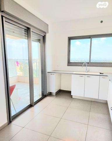 דירה, יהודה הלוי 18, שיכון רסקו, קרית אונו