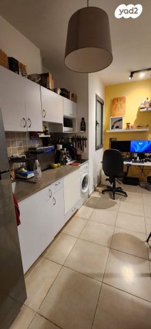 דירה, איסרליש 18, מונטיפיורי, הרכבת, תל אביב יפו