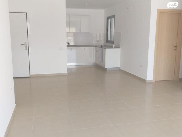 דירה, יצחק שמיר 1, נווה שרון / שער העיר, נתיבות