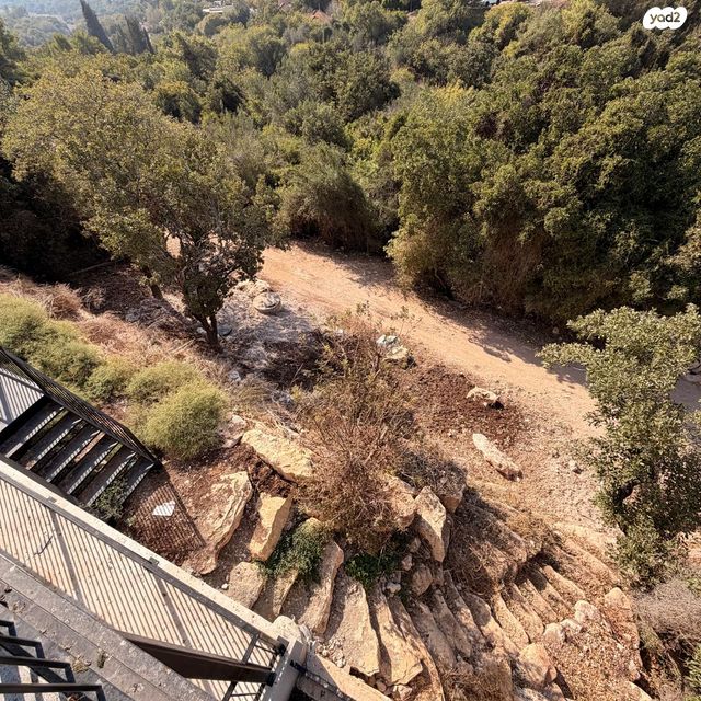 דו משפחתי, החורש 16, טבעון הוותיקה, קרית טבעון