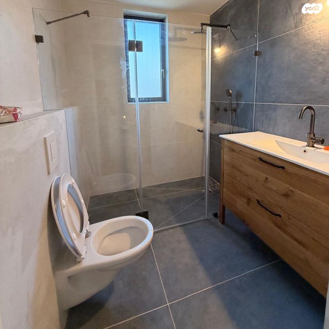 דו משפחתי, החורש 16, טבעון הוותיקה, קרית טבעון