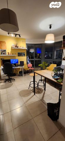 דירה, איסרליש 18, מונטיפיורי, הרכבת, תל אביב יפו