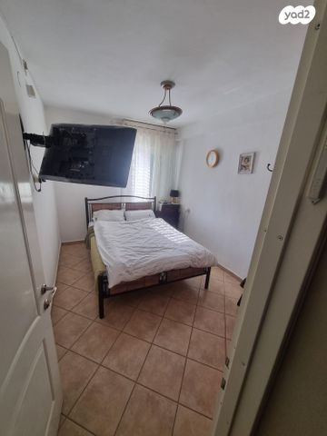 דירה, דוד המלך 5, האצטדיון, טבריה