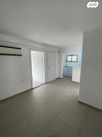 דירה, רש"י 35, לב תל אביב, לב העיר צפון, תל אביב יפו