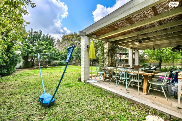 בית פרטי/ קוטג', ז'בוטינסקי 28, הדרי סמל, נס ציונה