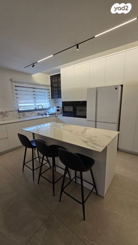 גג/ פנטהאוז, יהודה הנשיא, טבריה