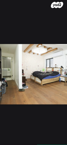 דו משפחתי, גבעת זאב