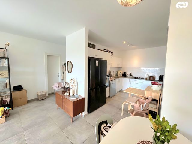 דירה, וייצמן, קרית שז"ר, רעננה