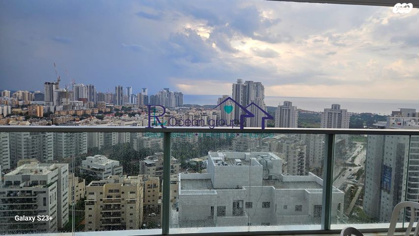 דירה, קרל פופר 9, קרית המדע, נתניה