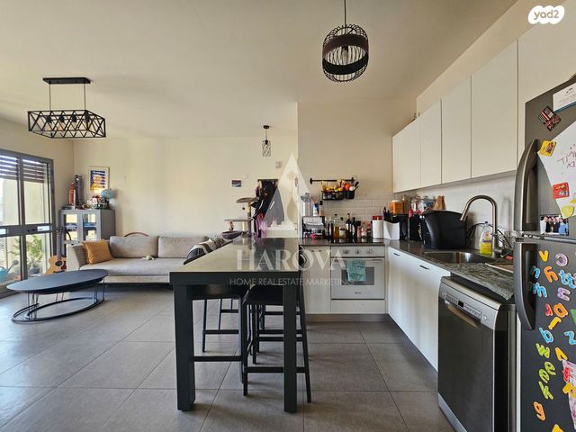 דירה, אברהם אבן שושן, צפון יפו, המושבה האמריקאית-גרמנית, תל אביב יפו