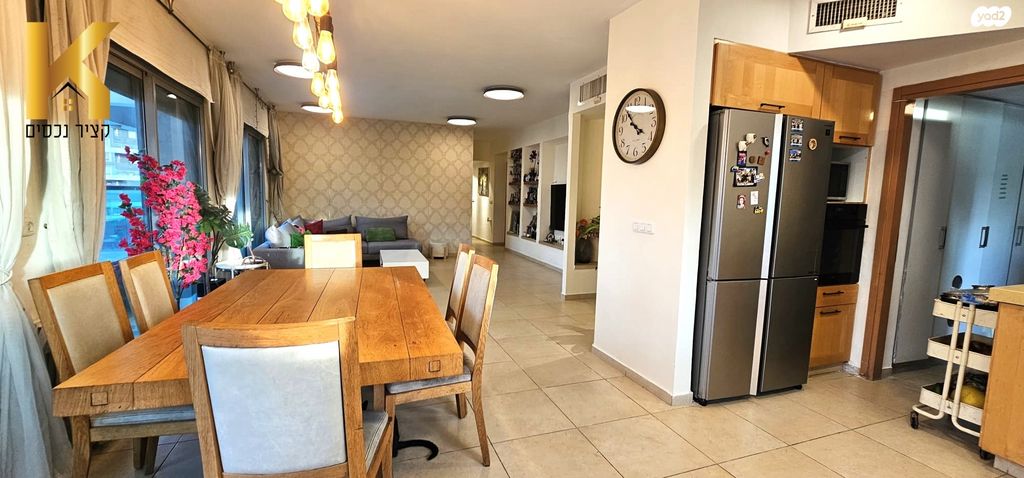 גג/ פנטהאוז, סתיו, מגדיאל, הוד השרון