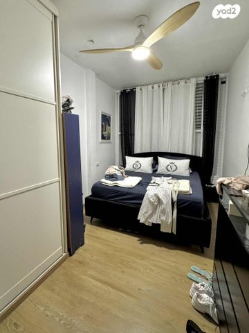 דירה, קלוזנר, לב העיר, בת ים