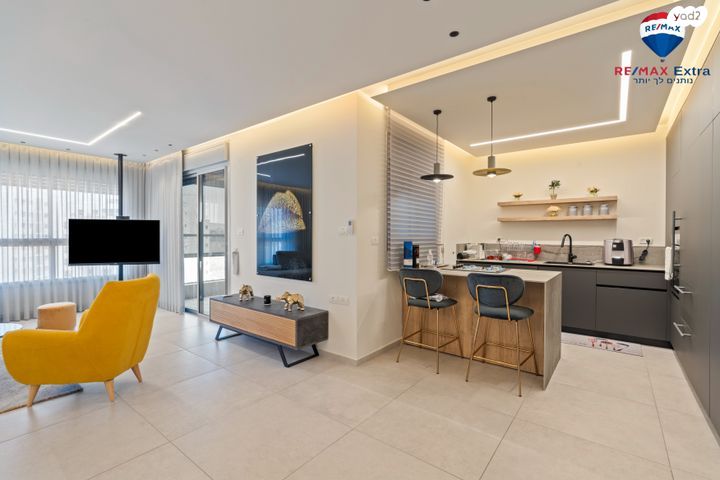 דירה, אריק איינשטיין 9, קרית רבין, חולון