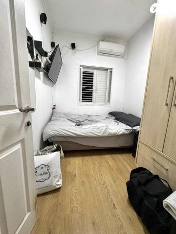 דירה, קלוזנר, לב העיר, בת ים