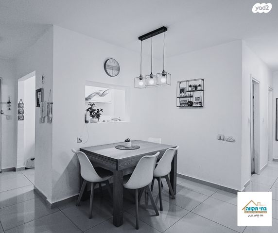 דירה, גבעת סביון, גני תקווה