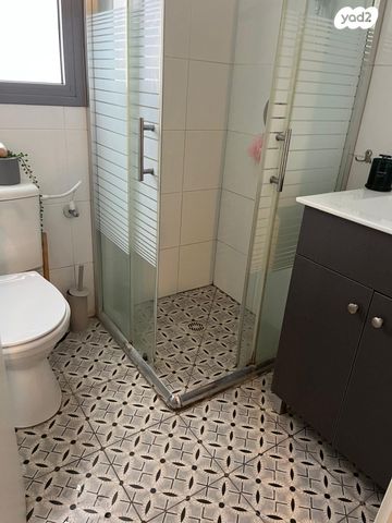 דירה, נווה יהושע 44, נווה יהושע, ערמונים, רמת גן