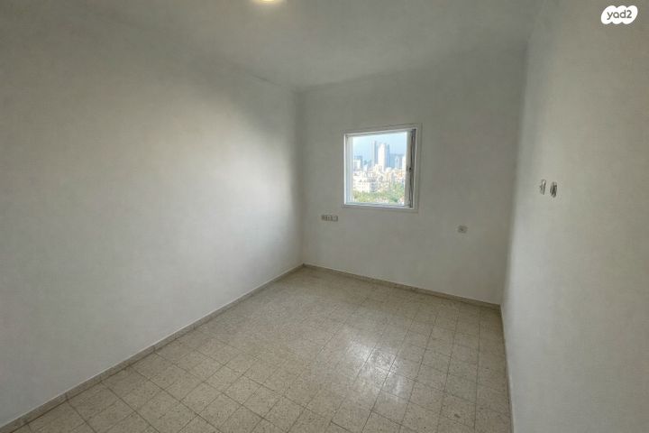 דירה, שמעון בן צבי, שטח 9, גבעתיים