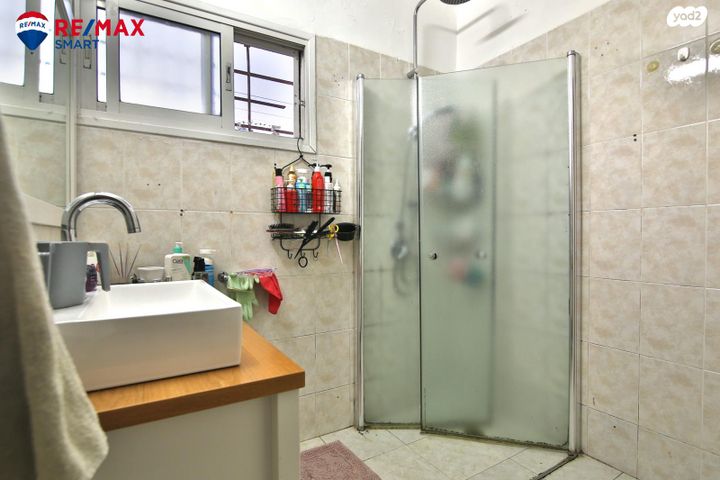 דירה, גיורא 15, צור שלום, קרית ביאליק