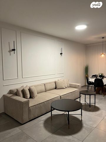 דירה, נווה יהושע 44, נווה יהושע, ערמונים, רמת גן