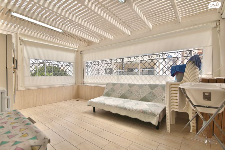 דירה, ש"י עגנון, אברמסקי, קרית אתא