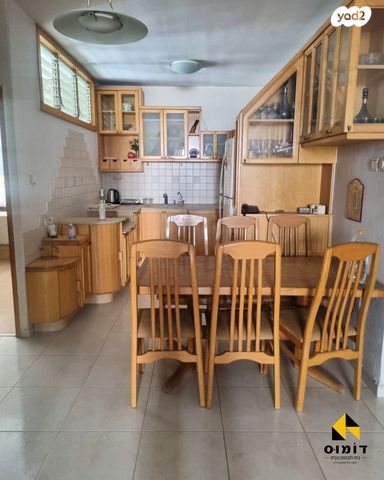 דירה, לוין אפשטיין, ב' / צפון מערב העיר, רחובות