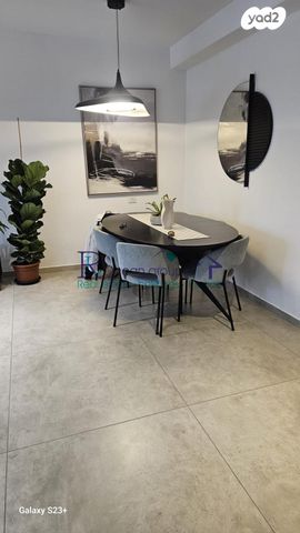 דירה, קרל פופר 9, קרית המדע, נתניה