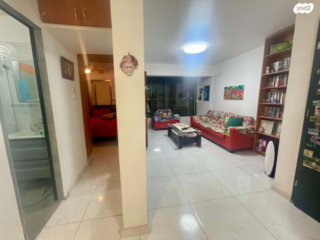 דירה, סמטת הצפורנים 2, רמת יוסף, בת ים