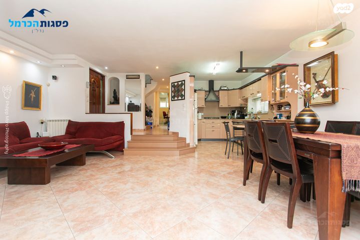 גג/ פנטהאוז, נורית, ורדיה, חיפה