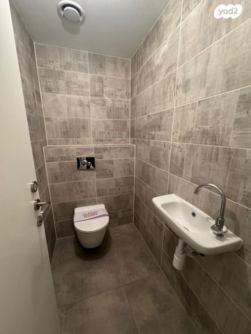 דירה, הר מירון, נווה ישראל, הרצליה