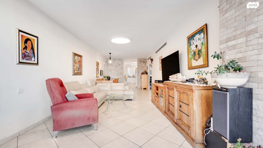 דירה, שקדיה, שכונת גפן, רמת גן