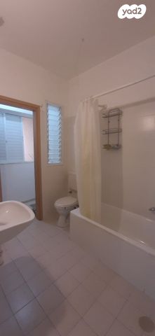 דירה, אהבה, מגדיאל, הוד השרון