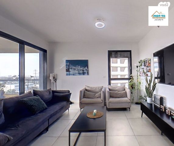 דירה, יצחק נבון, נאות אריאל שרון, קרית אונו