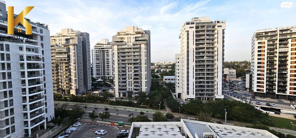 גג/ פנטהאוז, מגדיאל, הוד השרון