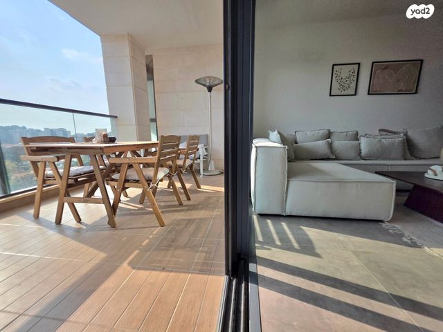 דירה, וייצמן, קרית שז"ר, רעננה