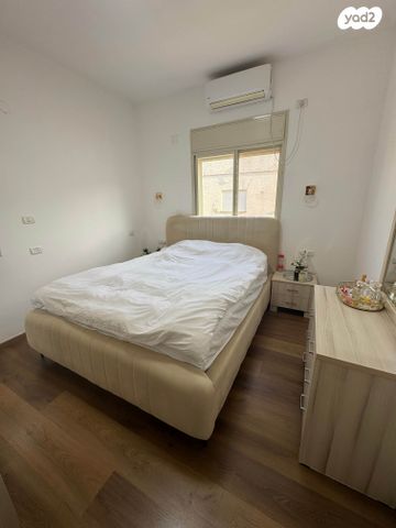 דירה, שדרות בן גוריון 30, מרכז העיר, סביניה, הוותיקה, קרית ביאליק