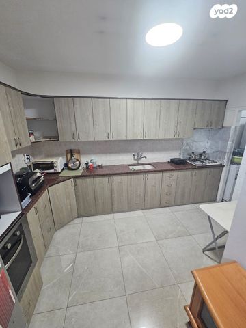 שדרות ירושלים 33