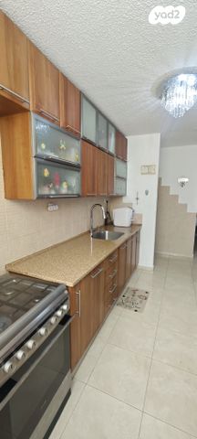 דירה, מדרחוב הנביאים 1, רובע י', אשדוד