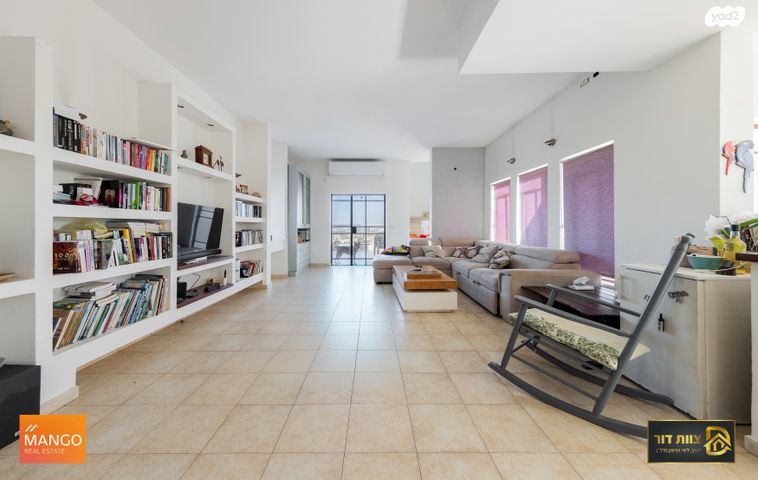 בית פרטי/ קוטג', חרוב, שגיא, אלפי מנשה