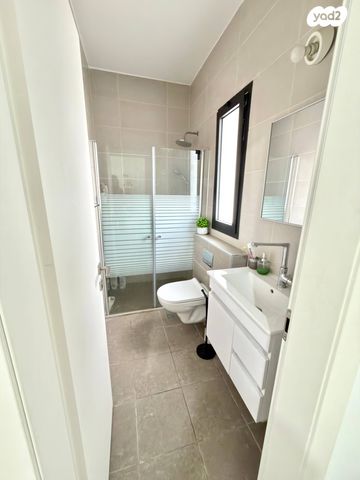 דירה, העצמאות, מרכז העיר, קרית אתא